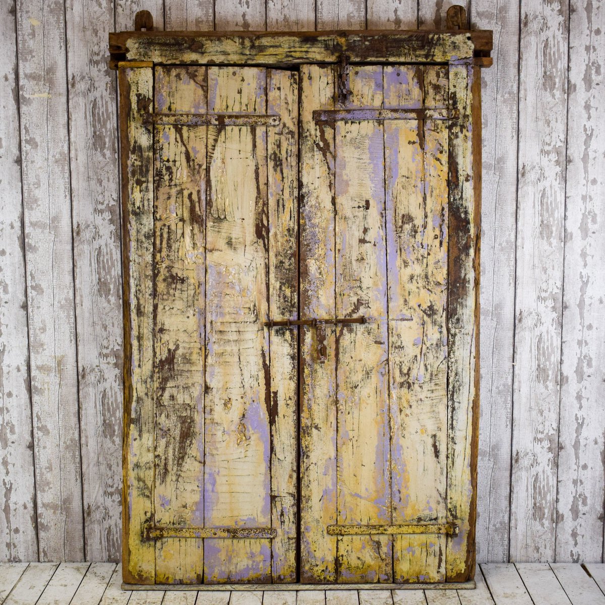 millwardsLtd's tweet photo. N E W   S T O C K  Antique Indian doors and frame.... available now on our website https://t.co/6RqpjFlZt2
#millwards #vintage #antique #antiquedealersofinstagram https://t.co/o1eD2pfzub