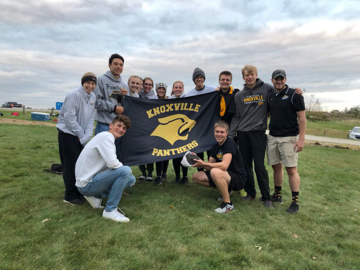 Mr_Splavec's tweet photo. I accept @sandlinsley's New challenge alert! Once you are nominated you have 24 hours to respond or you donate $20 to local charity.  You then nominate 4 coaches.  You have to post a picture of you coaching.  I nominate @coachsump, @JamieVanderVeer , @MrLobdell, @trgriffin1 https://t.co/E3LUAP9ZXO