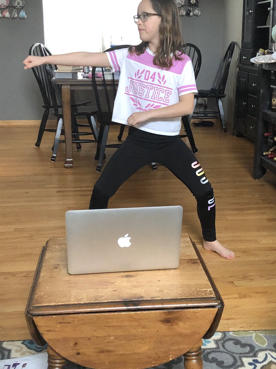 Feldman1Steve's tweet photo. Thanks @iskc for posting videos for my daughter to continue her practice. #iskc #hardatwork https://t.co/M7NqWFw246