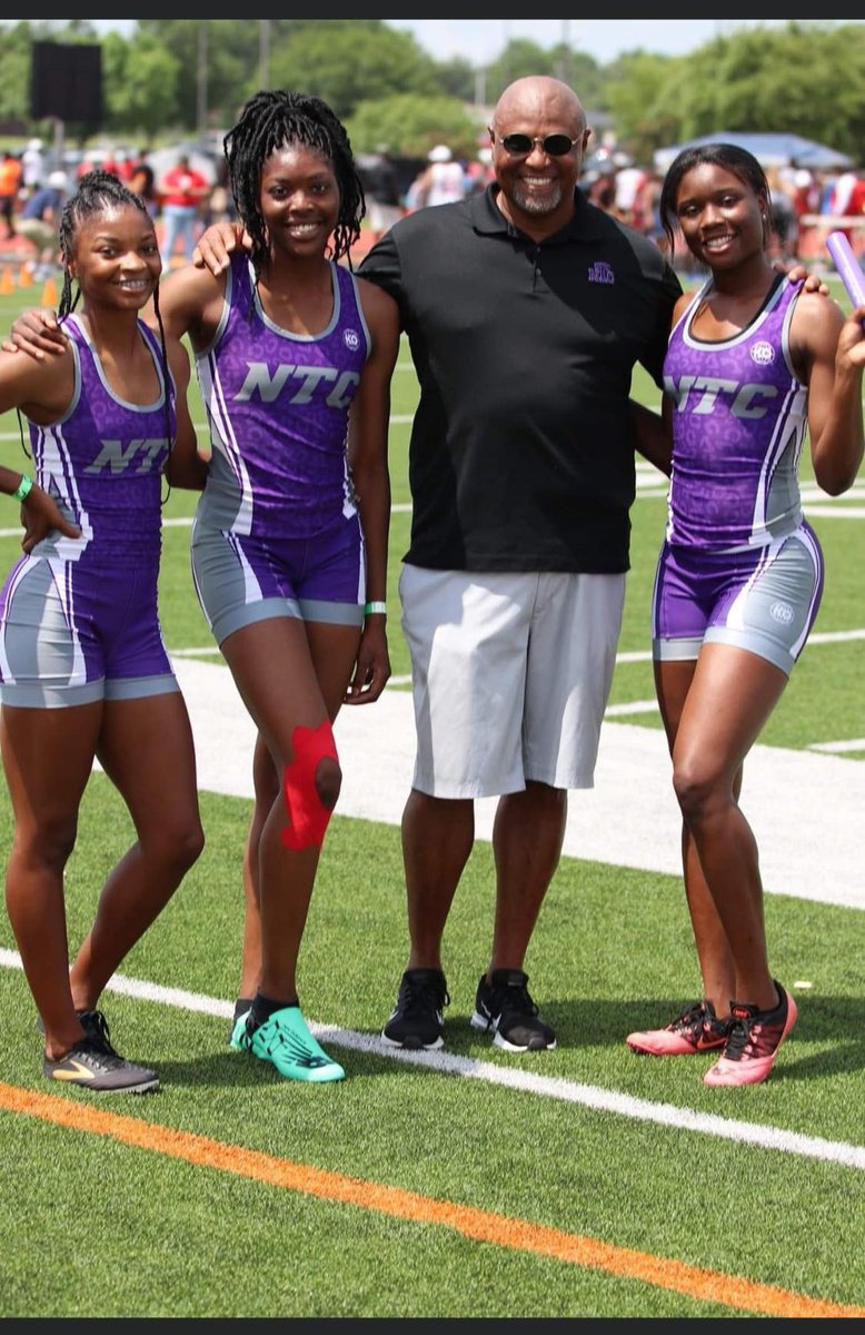 rope_speed's tweet photo. RIP Coach Orlando McDaniel @OrlandoMcDaniel 
😢 Please take COVID-19 serious young people. https://t.co/EwOp1XmbNt