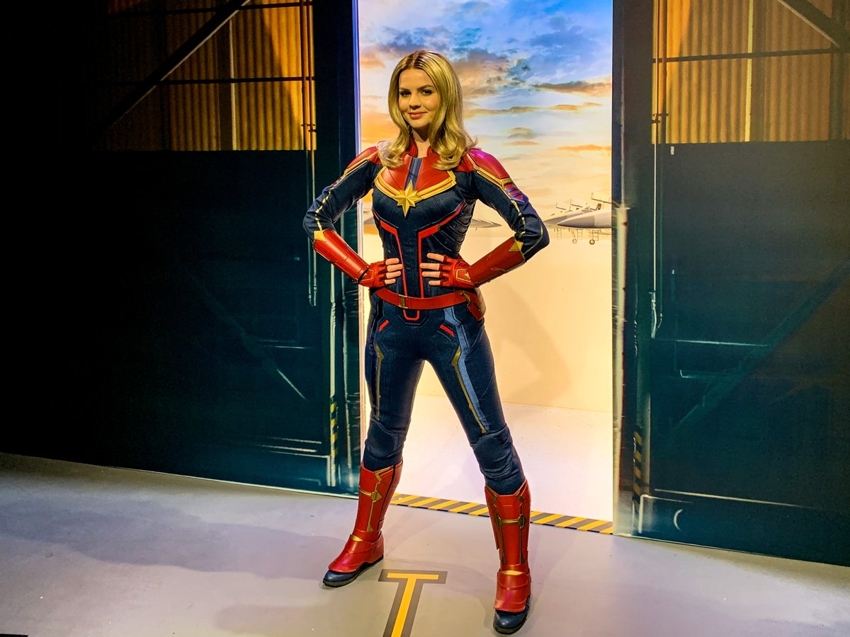 thedlpgeek's tweet photo. Aside from the stellar shows, Marvel Season of Super Heroes also had some great character meet & greets last year; including my favourite Captain America and the awesome Captain Marvel 😎 #MarvelSeason https://t.co/fzMnVppo9m