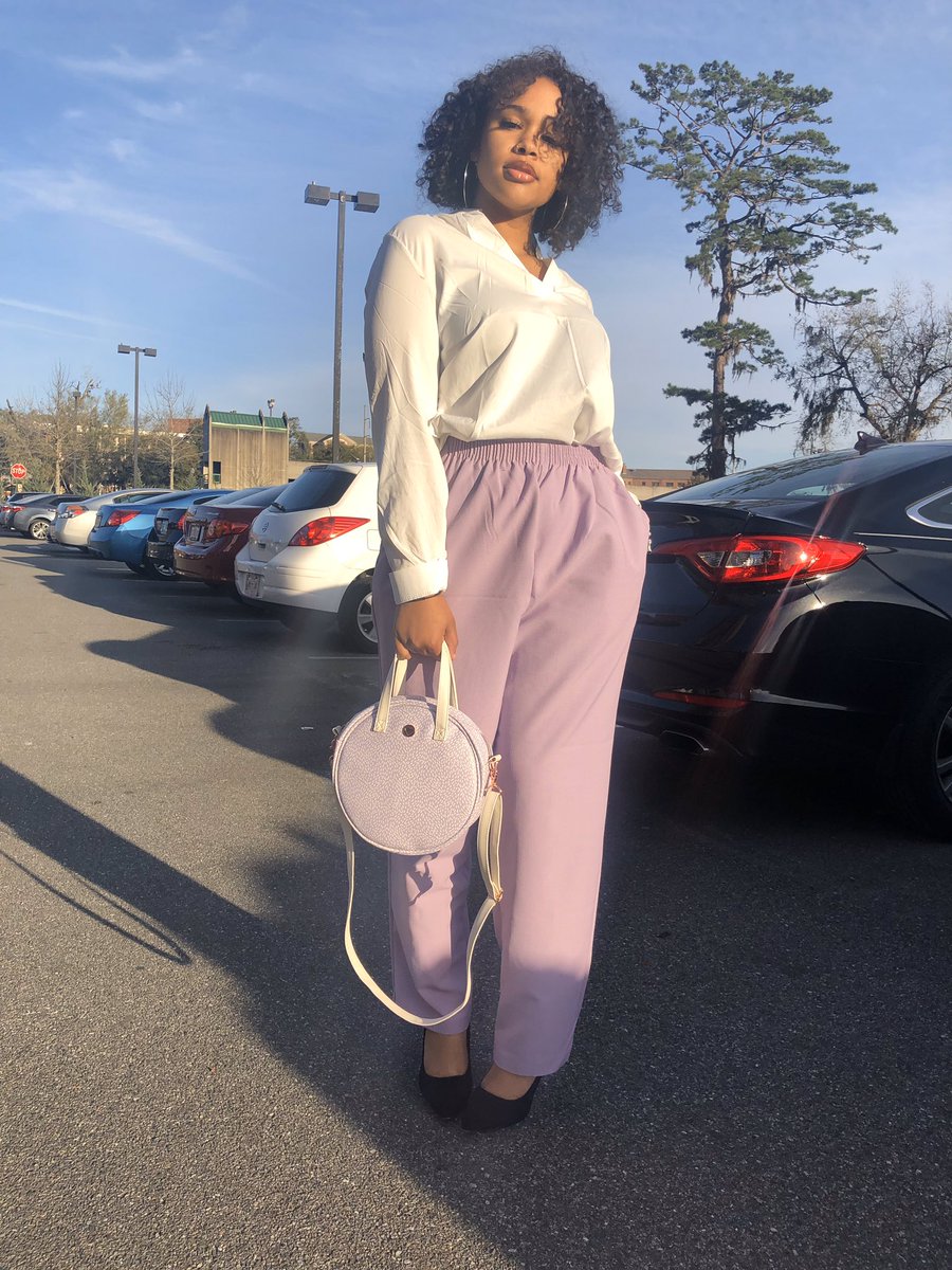 FamuBossLady's tweet photo. “For God has not given us the spirit of FEAR; but of power, and of love, and of a sound if mind.” 2 Timothy 1:7
#BossLady #FAMUQueens #Empowerment #IWM💜
@__dajathedolll https://t.co/kOLekICVAY