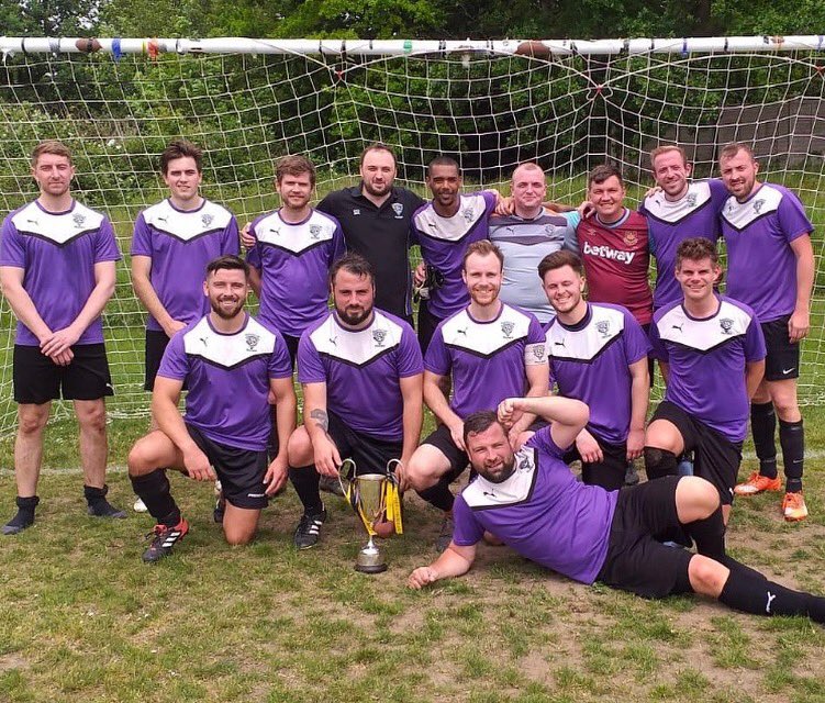 If you are a football person please join the challenge of posting a football photo. Just one picture, no description. Please copy the text in your status, post a picture and look at some great memories/pictures.