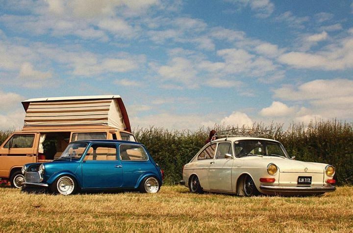 ClassicDriverUK's tweet photo. Left or Right?
https://t.co/QdWPxCulAv
OhSoRetroShow - Sun 27th Sept 2020
๐ท: @b.rolluk
#OhSoRetro #ClassicCar #ClassicCars #Retro #Retrocar #RetroCars #VintageCar #VintageCars #RaceCar #Cars #Carporn #CarsOfInstagram #OldSkool #type3 #vwtype3 #vwfastback #classicmini #oldmโฆ https://t.co/zIsDVgFYy0