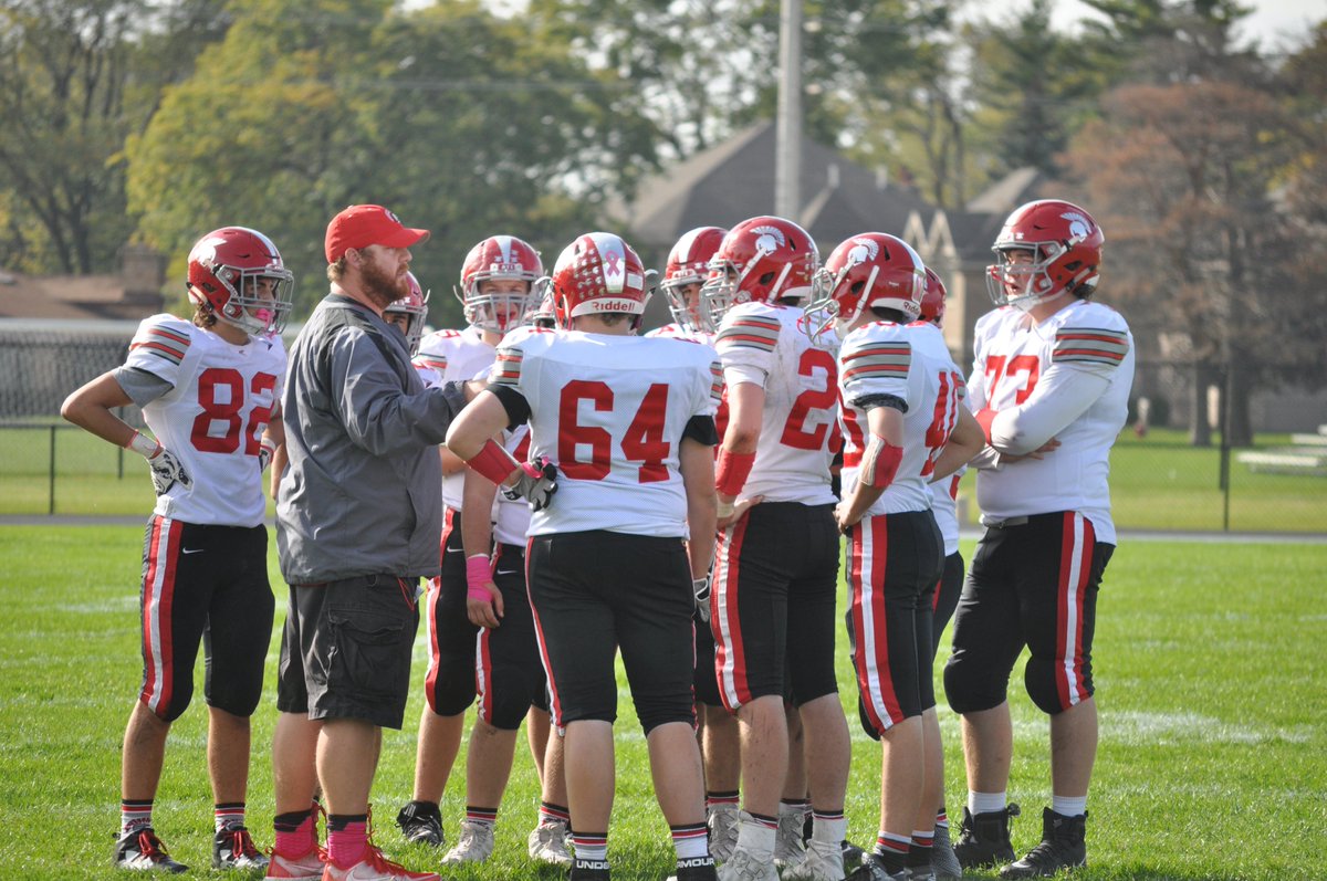 agoldberg24's tweet photo. Thank you Coach Zues @zues_mark for the "post a pic of you coaching" challenge !  To pass on the challenge, the coaches I pick are   
@coachmirv 
@SteveDowns19 
@Noodlum11 https://t.co/8tRbsw0zmU