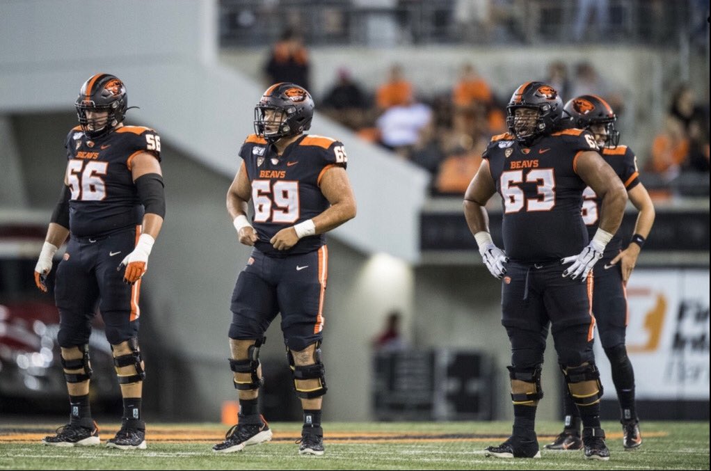 BeaverFootball's tweet photo. “This is my favorite picture because it was my first start and it really showed all the hard work I put in throughout the years before.” - @Anousonk #GoBeavs https://t.co/rWT6p9IklL