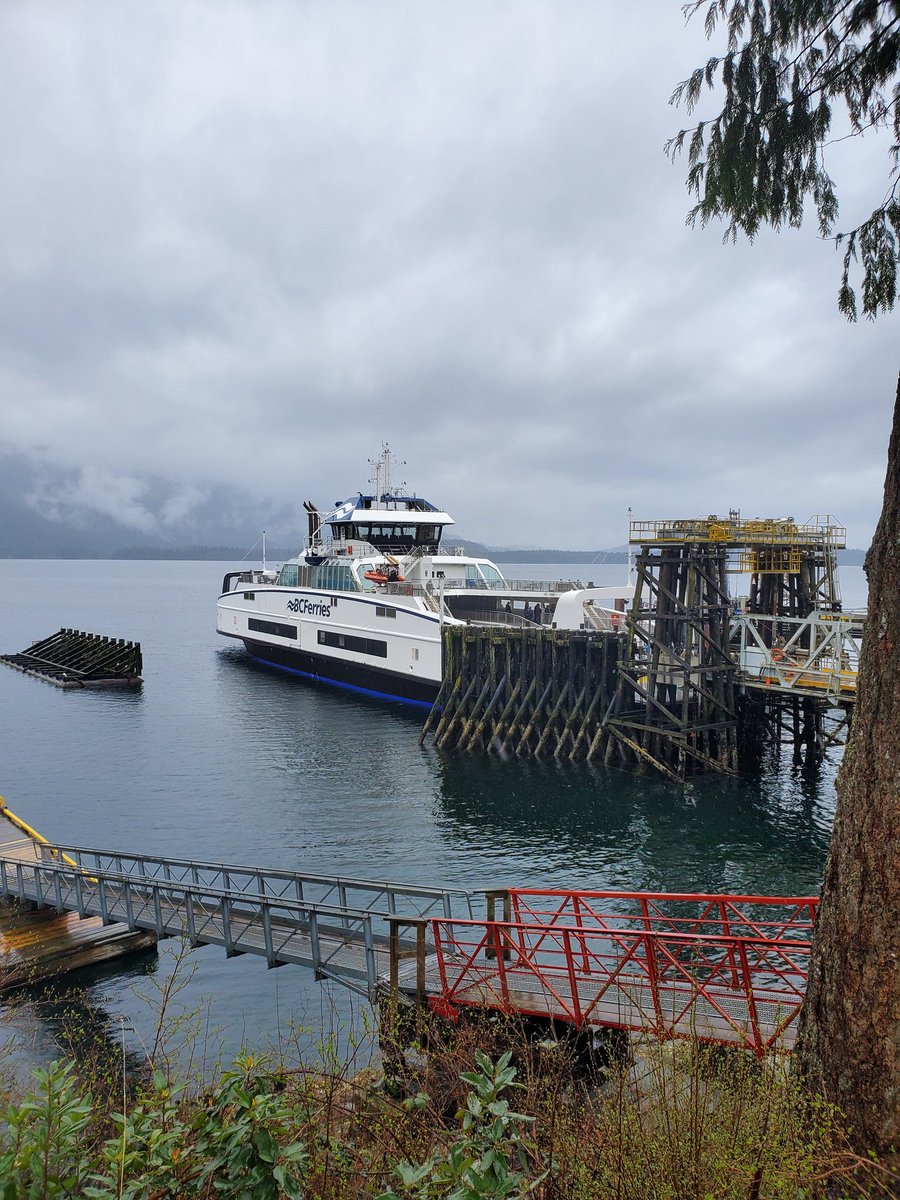 ColumbiaBill's tweet photo. @BCFerries New vessel on the block - looking good chillin in saltery bay - Powell River #mvislanddiscovery replacing #mvnip on the Texada - Powell River run ⛴️ toot toot https://t.co/RT8xddeI2s