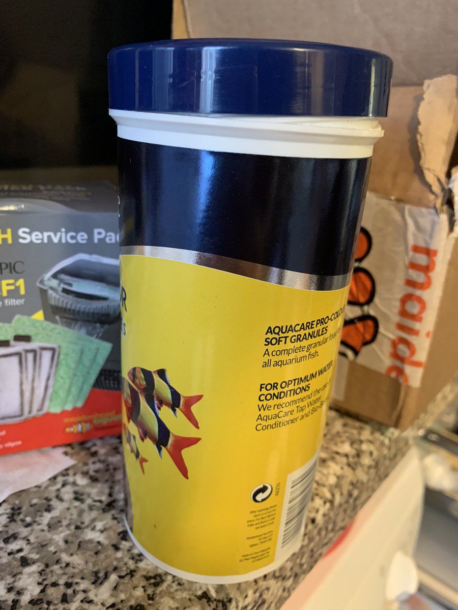 kh4ndashian's tweet photo. I bought premium fish food and 3 month filter from @the_fishkeeper I can’t believe the fish food container was open, seal broken and food was low. Who is picking this order? how dare they give a used item to customer. This was bought online, paid full price. I want my money back! https://t.co/AnykcSrrPe
