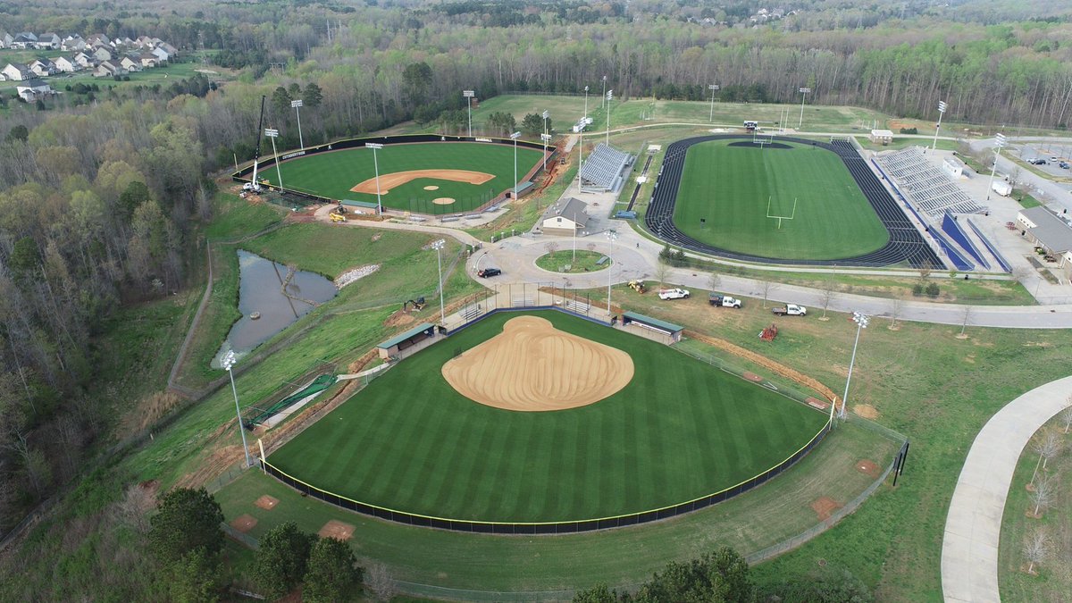 CHS_Cavs's tweet photo. Wow, can’t say enough about the great work from Torrence Sports Lighting &amp; Camp Electric on our 🥎⚾️ lights project! 👀👌🏻 Thank you @CABC_GoCavs 4 nonstop efforts &amp; funding! Getting close @SoftballCavs @CHSbasebalsquad @CHS_Cavsnation Let’s go Cavs! @UCPSNCAthletics @AGHoulihan https://t.co/GNEIx4nQ7C
