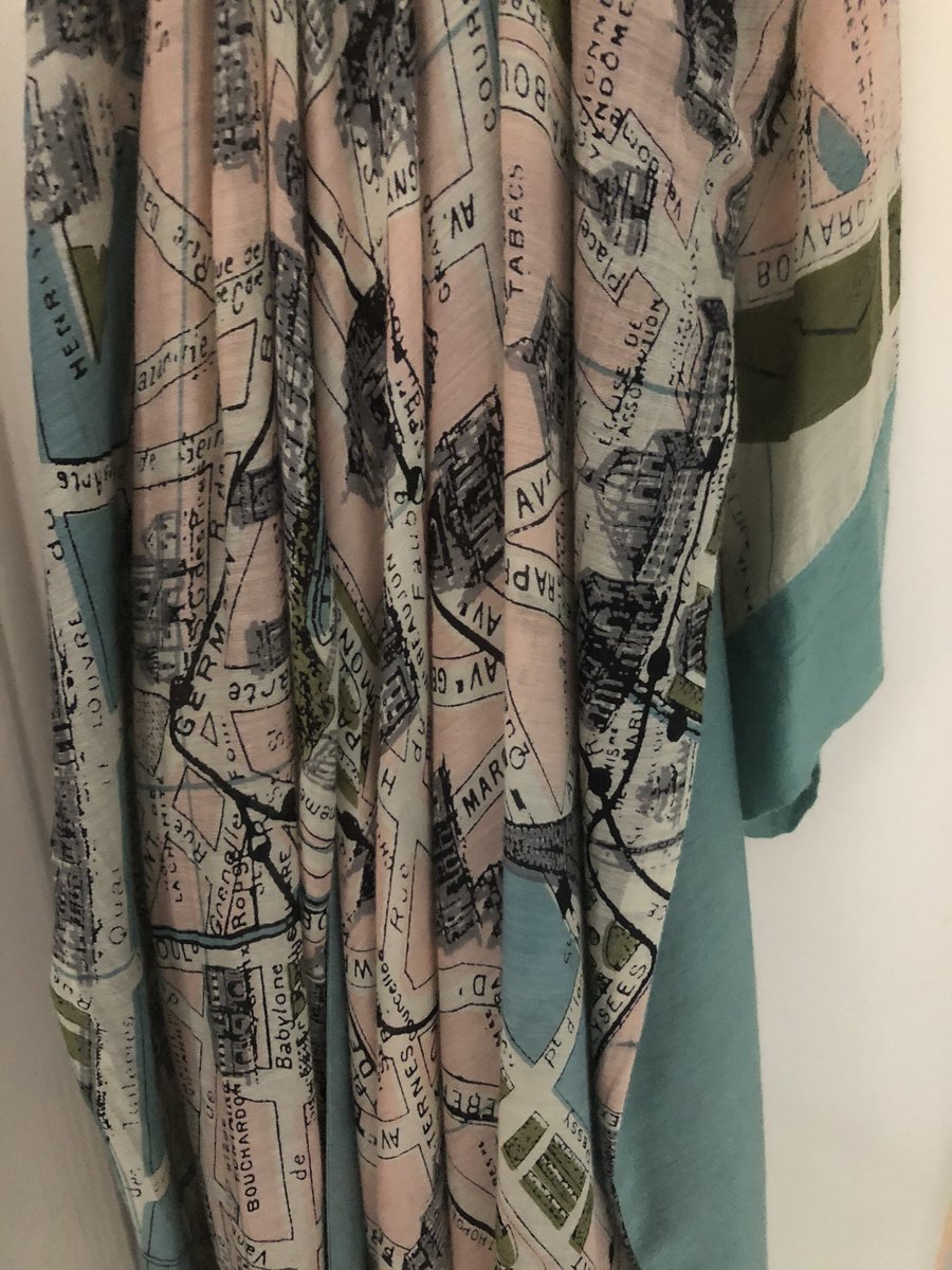 SamKaberry's tweet photo. @sarajcox I have the same dressing gown @sarajcox see......#onehundredstars! x https://t.co/CdlZVG5JtR