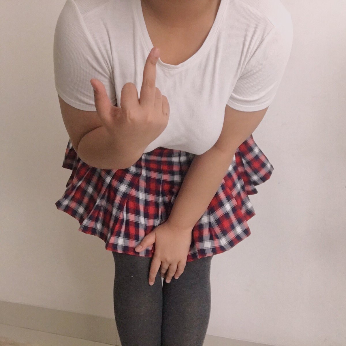 TheGoddessRea's tweet photo. I'm the student you teach that you just cant help staring at.

And the one you pay to sniff her dirty feet

{ #finD findom femdom asianbrat brat asianworship domme asiangoddess } https://t.co/K0DBSX9cbj