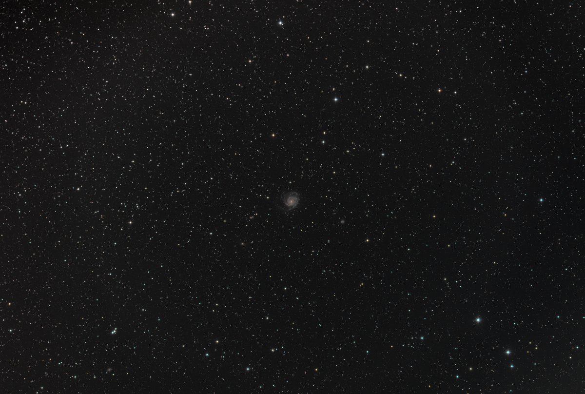 KeefBram's tweet photo. 135mm is a little short for Galaxies, anyhow I had a go at M101, its nicely placed for long image runs and away from light pollution.Crop image &amp; full frame 2.5hrs Lum and RGB  #samyang #135mm at F2.4  #Atik #383L+ &amp; #ZWO #294MCpro   #Astrophotography #lancashire #ThePhotoHour https://t.co/lbZ1xt0dRl