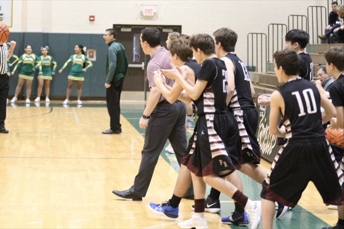 Coach_Simak's tweet image. Thanks to @CoachHeward24 for the nomination to post pictures of me coaching. I nominate @CoachS_PRHoops @SrTaege @stevekarlblom and @matt_cozzi