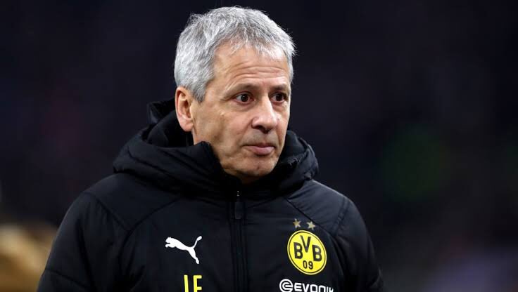 5. Lucien Favre and Solskjaer’s tactics of building attacks patiently and breaking the defensive lines on a counter-attack suits Sancho’s style. His combination of great off-the-ball-movement and an expert ball control helps the team a lot in breaking down teams positionally.