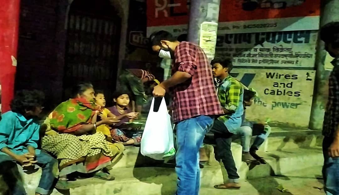 FoundationQuake's tweet photo. DAY - 6
एक और एक ग्यारह होता है।
साथियों का आभार। 
आप अपनी ज़िम्मेदारी निभाइए, हम आगे बढ़ाते रहेंगे। @ChouhanShivraj @PIBBhopal @PMOIndia #YouthQuakeFoundation https://t.co/KxE86VGSmf