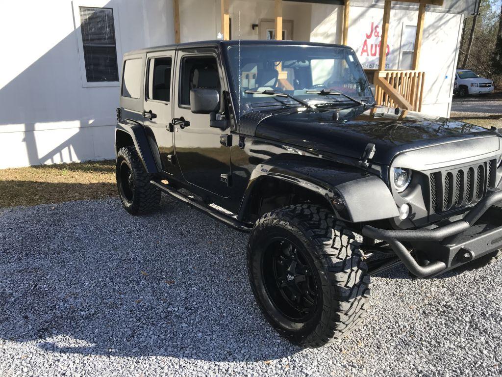 JSAutoLLC's tweet photo. Ride into summer in style with our 2010 JEEP WRANGLER UNLIMI SAHARA 😎 This bad boy is lifted with brand new tires and rims! With upgraded grill guard and running boards!! Snag it up before it's gone at https://t.co/bJM53QjO3m
-
#LincolnAL #LayLake #PelhamAL #AuburnAL #CullmanAL https://t.co/QAU7SGd5sl