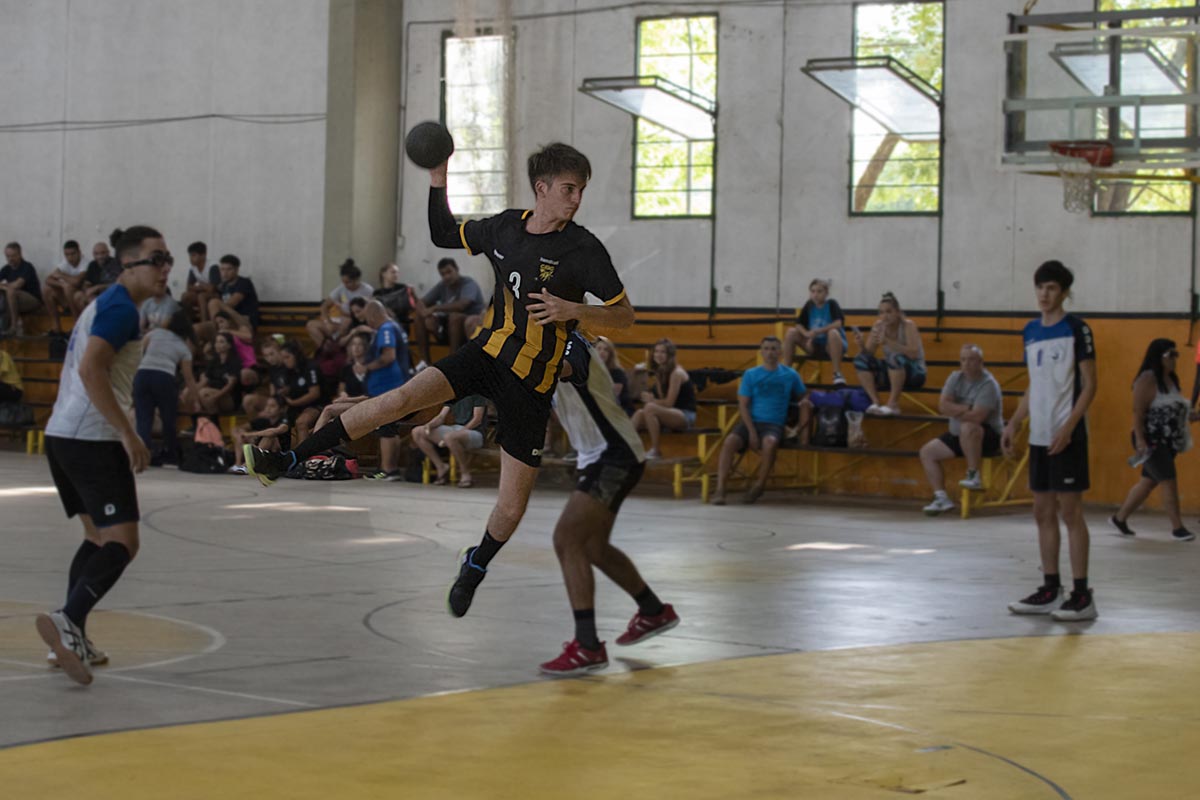 fecobalok's tweet photo. #CopaCórdoba 🏆 2020
📸 Verónica Ghigi 
@GPJHandball @HandballCasino Club Banco de Córdoba y Club Deportivo y Cultural de Arroyito.

#yomequedoencasa 🏠 https://t.co/6OKs274Omt
