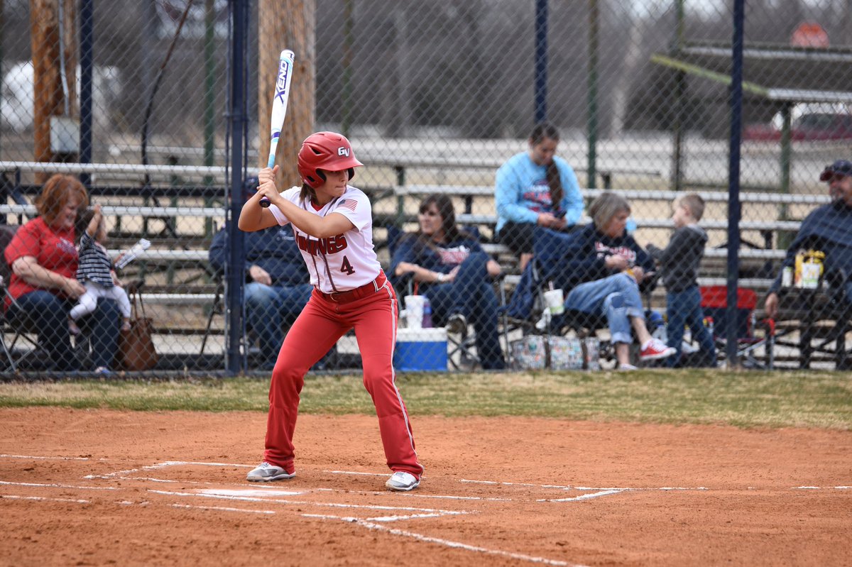 DevDevBrown's tweet photo. @k_bird07 @kelsey_winnett @claudiafratto @MerrittLexi 0-3 that game. Get your head out of you a** and get a hit this game! #softballdadcommentary https://t.co/aBx2tkzIyv