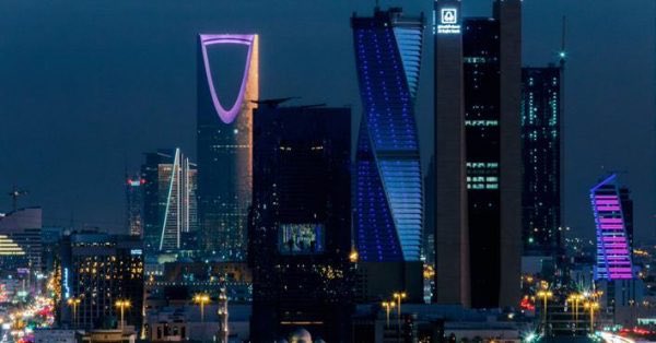 baderomar1's tweet photo. #الرياض والله إنّك دمنا بعروقنا للعمر دونك ترانا مرخصين .. https://t.co/4dwllltDIz