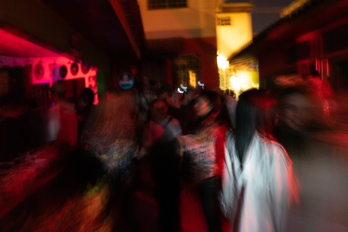 variospedro's tweet image. onde eu queria estar agora :’)