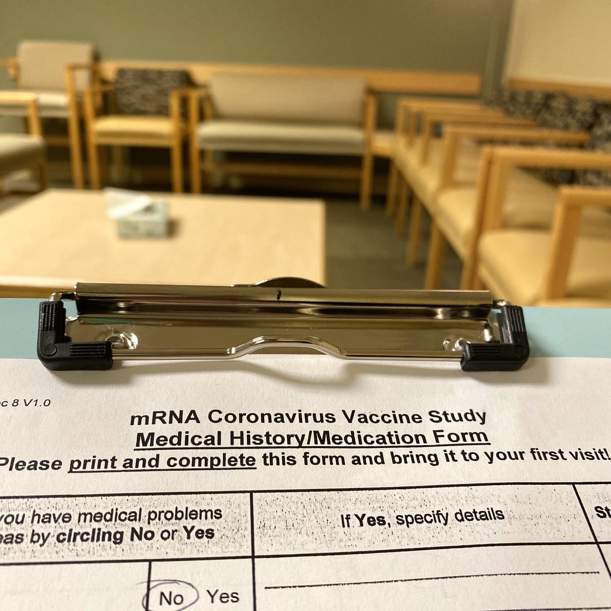 ichaydon's tweet image. I&apos;ve been admitted into the 1st COVID-19 vaccine trial. 

I&apos;m grateful for my health. For the 1000s of scientists who brought us here. For the team that developed this vaccine (@NIH, @moderna_tx, et al). For @KPWaResearch, and the nurse who came out of retirement to draw my blood