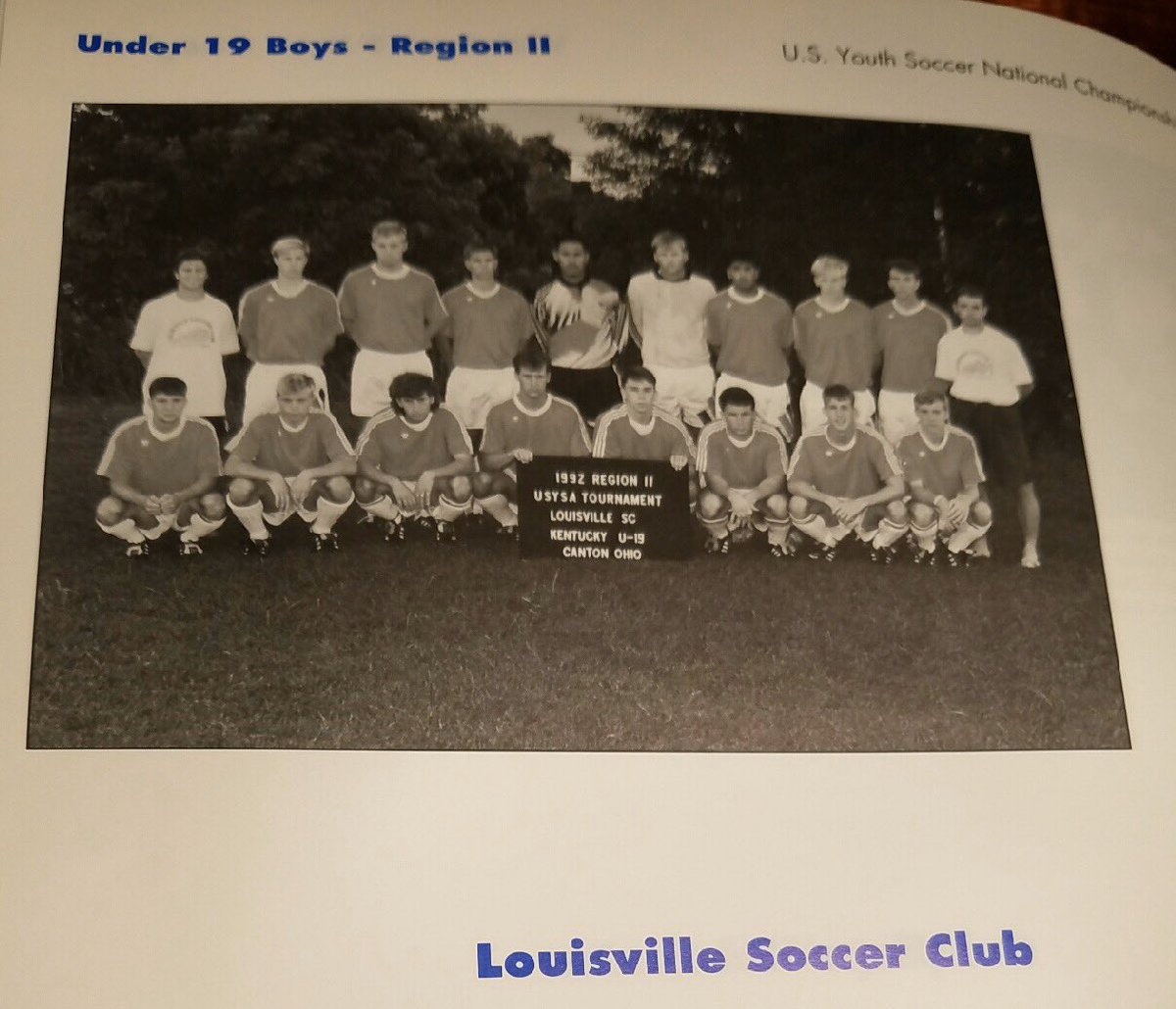 BrianSekelsky's tweet image. If you are a football person please join the challenge of posting a football photo. Just one picture, no description. Please copy the text in your status, post a picture and look at some great memories/pictures. Missing football so very much!