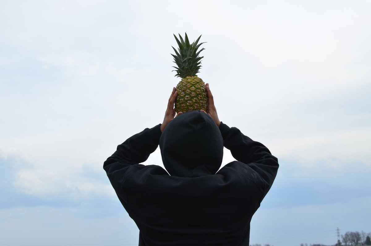 thephiconcept's tweet photo. We are giving away some Maroon Signature Hoodies 🍍🚨!! RT this to Enter the Giveaway. We will pay for the shipping also. 🙉❤️ https://t.co/dYkrAFSHOW