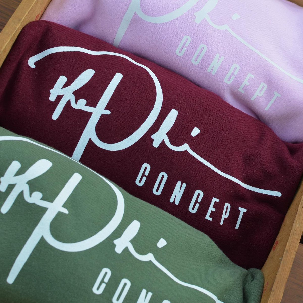 thephiconcept's tweet photo. We are giving away some Maroon Signature Hoodies 🍍🚨!! RT this to Enter the Giveaway. We will pay for the shipping also. 🙉❤️ https://t.co/dYkrAFSHOW