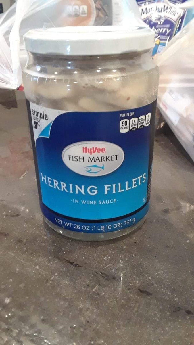 lefeber_josh's tweet photo. Had to make a quick store run and nobody fought over my pickled herring. #QuarantineTip #FullShelf https://t.co/5xJKDLnJSh