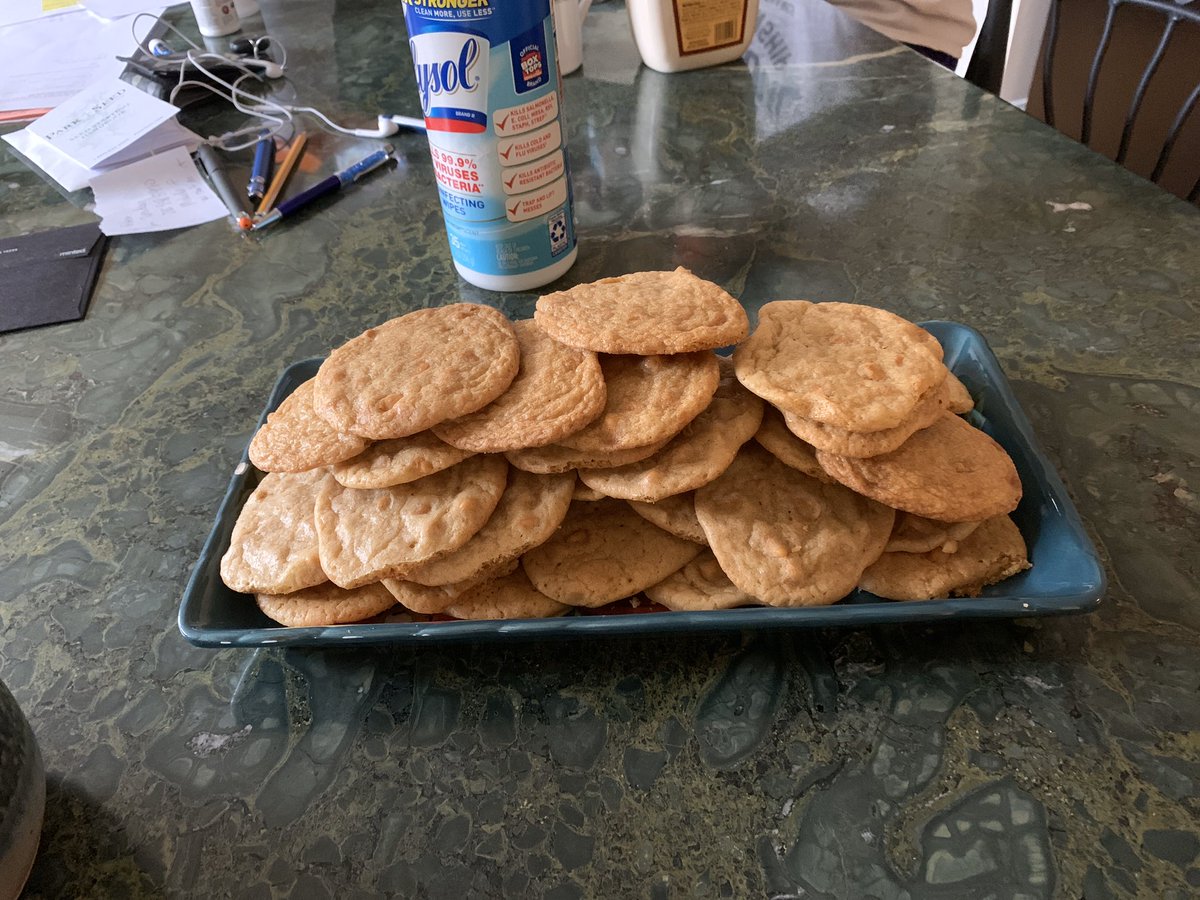 Buon Natale Wiki.Boccaccio In Quarantine On Twitter I Just Said Merry Christmas Instead Of Happy Birthday Happy Birthday Is Buon Compleanno Two Weeks Of Social Isolation Is Bad