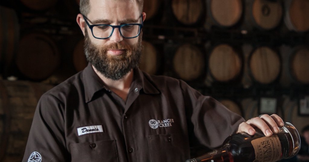 CBSNews's tweet photo. This small gin maker switched to hand sanitizer and now can keep paying its 16 employees https://t.co/OaJqxfJ0FU https://t.co/ee20cU8o5U