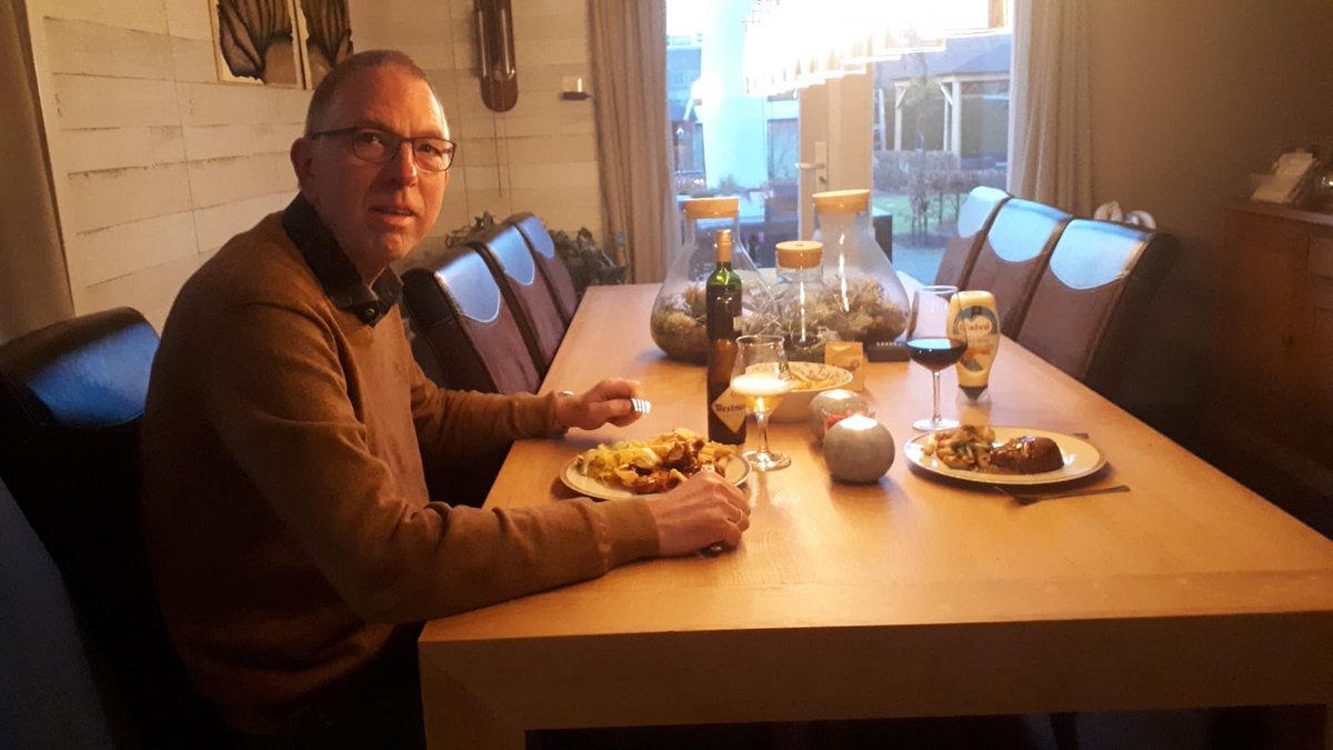 Vanavond heerlijk gegeten, met dank aan Lounge3! Goed om de plaatselijke horeca te ondersteunen in deze ook voor hen moeilijke tijden!