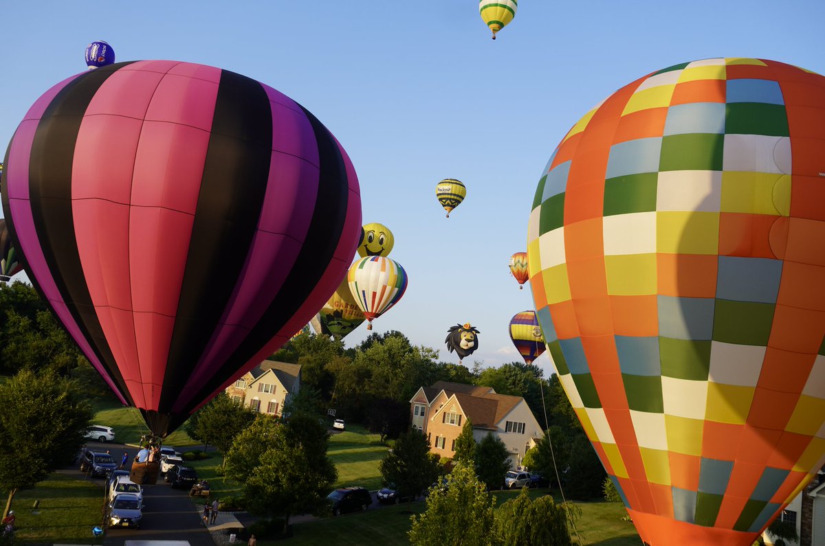 Where do the hot air balloons land? Oh, just in our neighbor's backyard. No biggie. 🤷🏼‍♀️☺️ bit.ly/2vZ3w85 <a href="/njlottery/">New Jersey Lottery</a> #njballoonfest #njballoonfestival #balloonfestival #balloonride #hotairballoon #hotairballoons #njlottery
