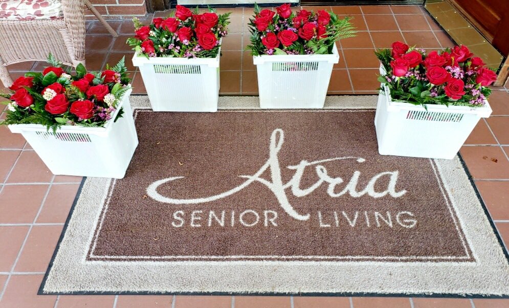 An anonymous donor bought flowers for every resident of a senior living facility in #Kingwood #Texas “You are special. Thinking of you” was on each card. <a href="/VaVaBloomTX/">Va Va Bloom</a> carefully arranged and delivered bouquets to the home’s doorstep ❤️❤️❤️ #khou11 #htownrush