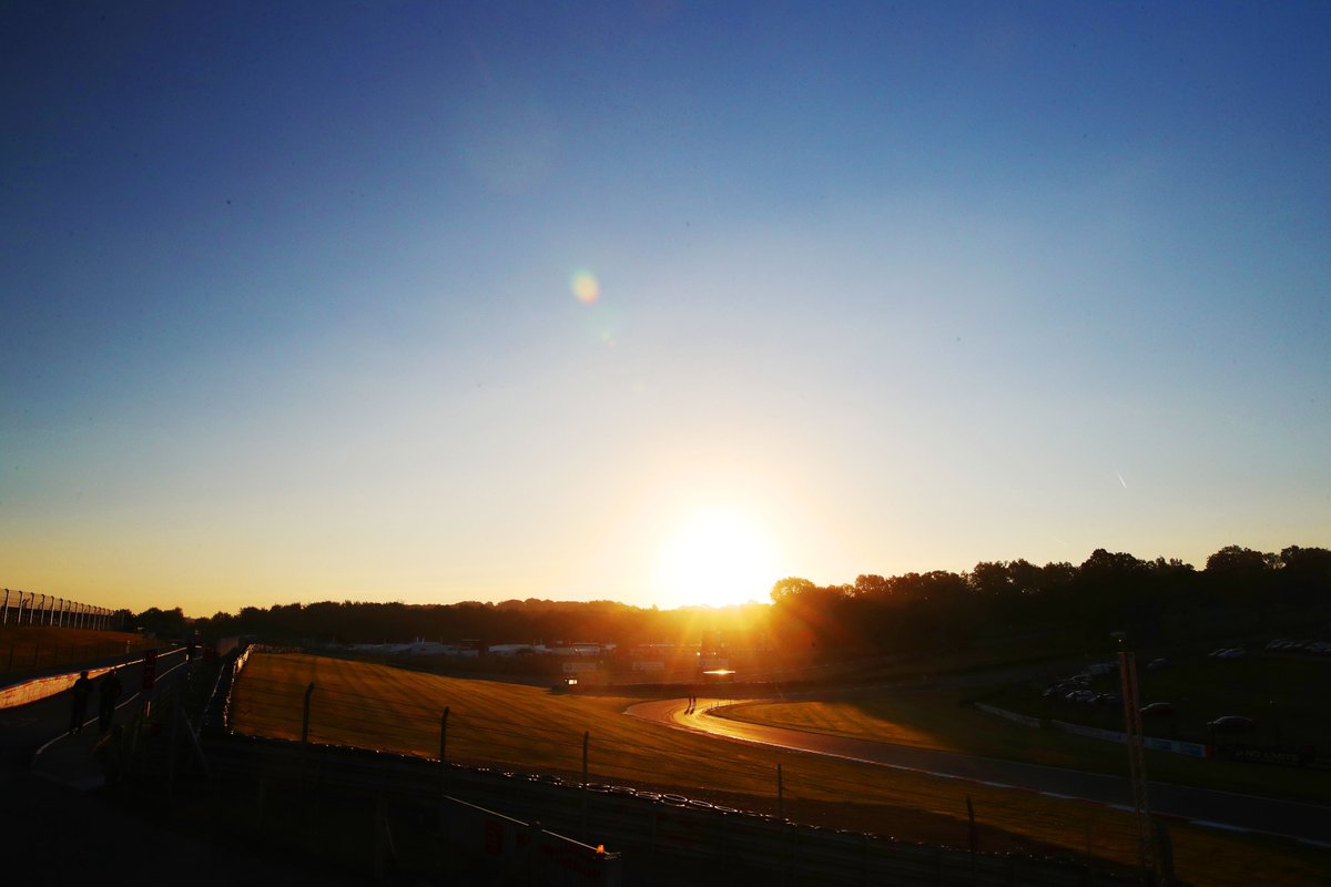 BritishF4's tweet photo. The sun may have set on a thrilling #MSAFormula title fight... ☀️

But we've still got one more race tomorrow before the season is out! 💪

See you then! 

#F4Flashback | #FordPerformance https://t.co/FpJt1YZmwE