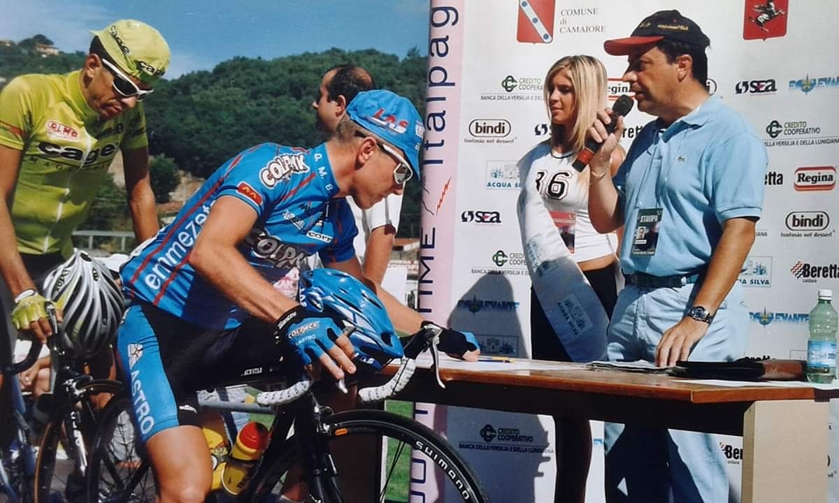 sandrobrambilla's tweet photo. #Agosto 2002, #GranPremiodiCamaiore, #DenisLunghi #Colpack e #AlessandroBrambilla - #Dennis #Lunghi e #SandroBrambilla #GPCamaiore grande classica per professionisti - - #FotoRobertoChecchi grazie #Checchi @robertochecchi1 @t_colpackballan #Versilia #Toscana #presenter https://t.co/183nZaqjdN