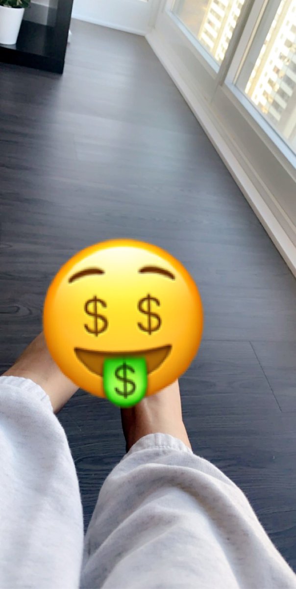missgoddessb's tweet photo. Hello losers! $end tribute if you want to see the actual photo. You know your desperate ass wants to. 

[#finD • findom • footworship • cuck • footfetish • footsub • finsub • cuckold • paypig • whitetoes • cashslave • walletdrain • walletrinse • toes • alpha] https://t.co/Zsc4BJRJOP
