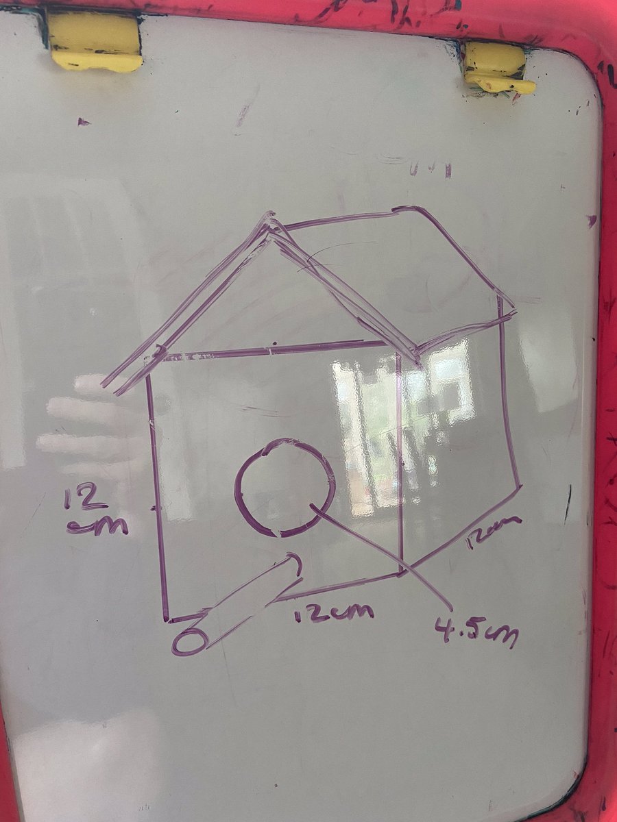 waters_kat16's tweet photo. Sam and the kids built a bird box today #ScoutingAtHome  #girlguiding https://t.co/XPprY4uK3w