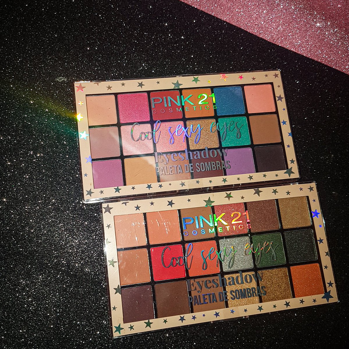 BeautifulMake13's tweet photo. Paleta de Sombras #Pink21 2 tipos de cores maravilhosas.
Por apenas: R$24,00 cada uma.

💳Aceitamos cartão 
🚴‍♀️ fazemos entregas (consultar locais) https://t.co/X87vaHvfwu