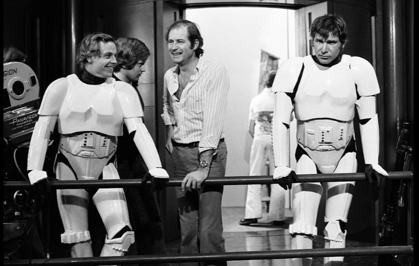 DuckbreadgoZoom's tweet image. @HamillHimself was this taken after  ballet class??? #Thatform