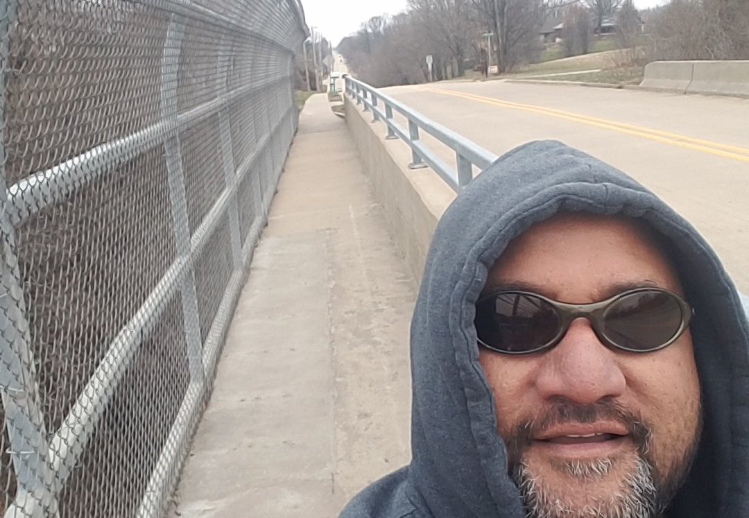 EEpenesa's tweet image. State of Illinois Closed down, Most Fitness Gyms &amp;amp; Fields &amp;amp; Parks Closed Down! But God's Gym the Streets of The Ville is wide open for me &amp;amp; my Crew!! 💪🙏🙏🤙 #2milesrun #Bikerides #3milesPowerWalk #JumpRopesExtreme #pushups #situps #Dips 🙏🙏💪 #GuehlstorfBasketball #AigaStrong