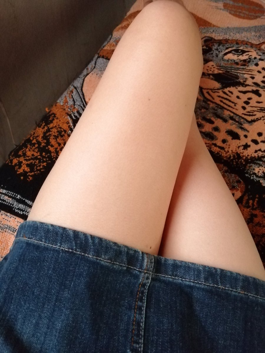 AreSoloSuyaP's tweet image. 🥀Quien trata de lastimarte te hace fuerte 💪🥀🦋💖
🌿Quién te critica te hace importante 😌
🍂Quién te envidia te hace valios@ 💎(MIVI) 💕 y a veces es divertido saber que aquellos que de desean lo peor tienen que soportar... Que te ocurra lo mejor!!
🌸🥀🌿💎💖🦋