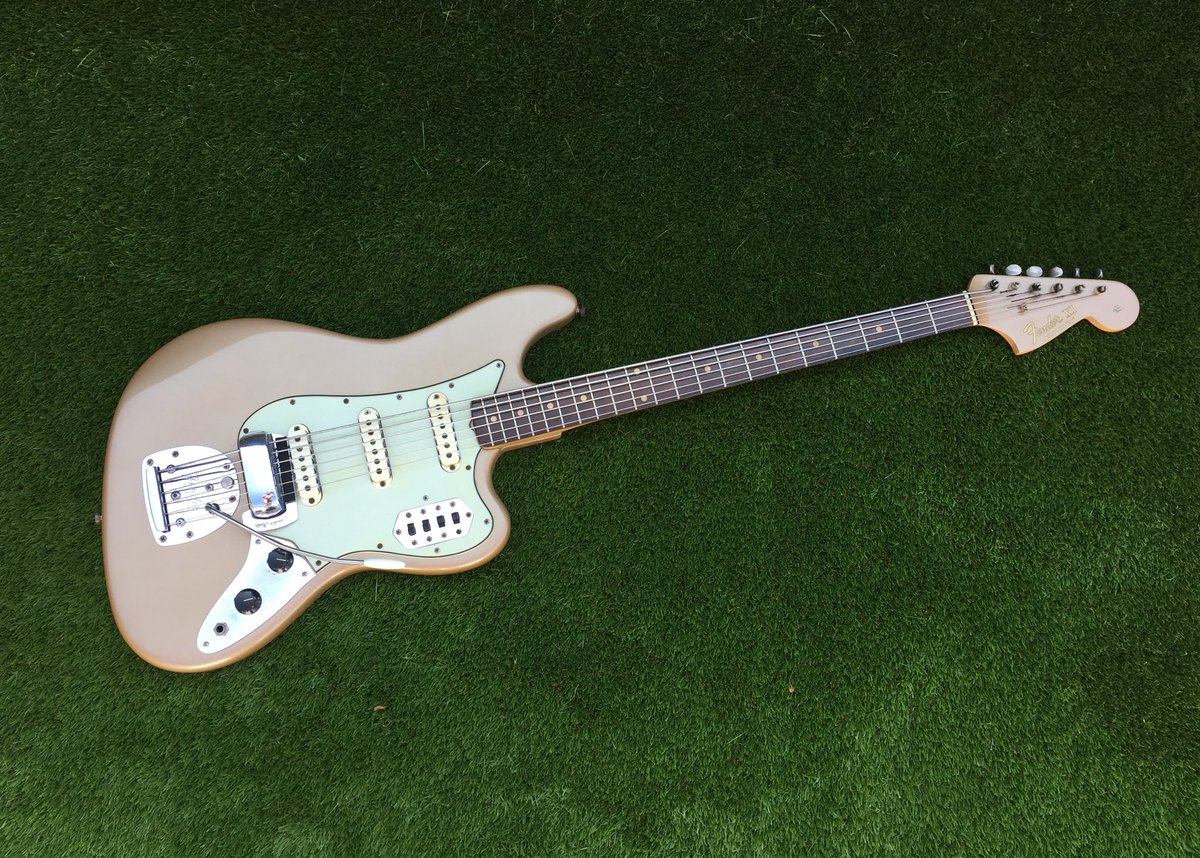 bored so here come the gear pics #fenderVI #shorelinegold #1963 #baritone