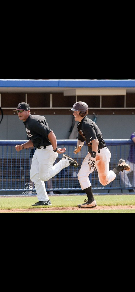 Coach Sak tweet media