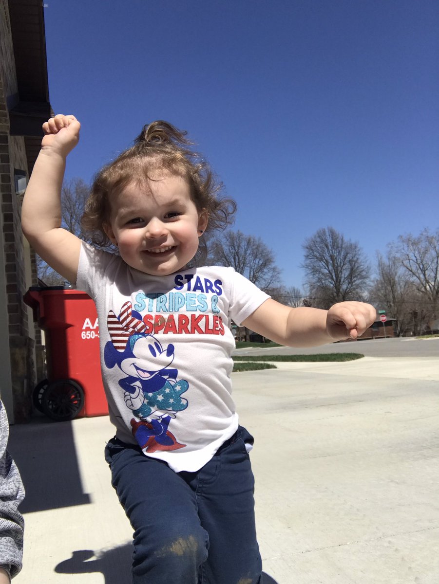 itsCoachLewis's tweet photo. #Coronaresolution: Get to spend time playing, especially outside, with the monsters. During basketball season on top of being winter we just always have something going on so it feels like I barely see them. This is something I hope to carry beyond corona to be better a better me https://t.co/SPaWE5yh23