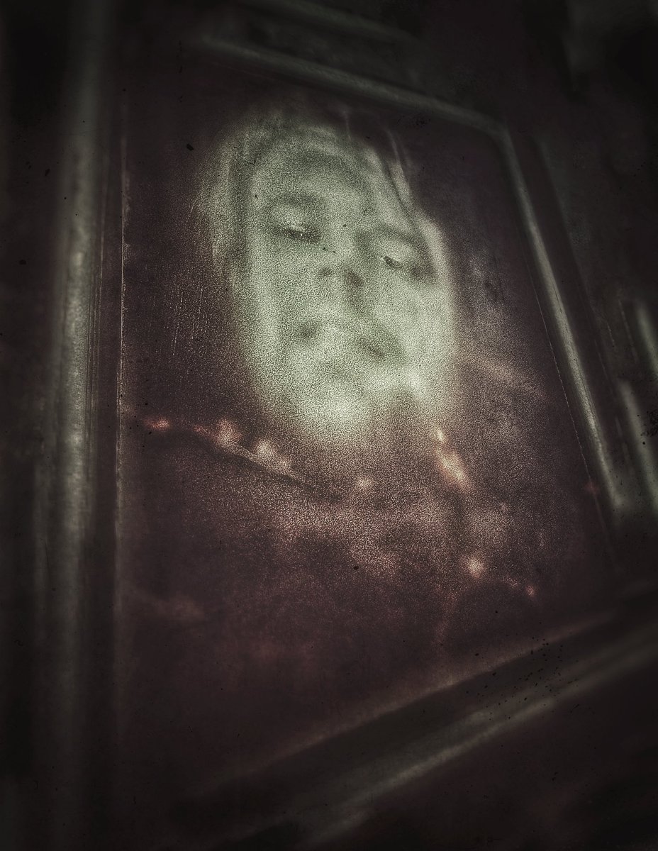 In_Minde_L0V3's tweet photo. #photoedit, #manipulated, #me, #inminde, #minde, #in.
Made 28.03.2020.
Finished at 21;31..
Mvh, THOMAS 'in mind'e' WEDEL...
NORWAY https://t.co/0WDJaBqfrS
