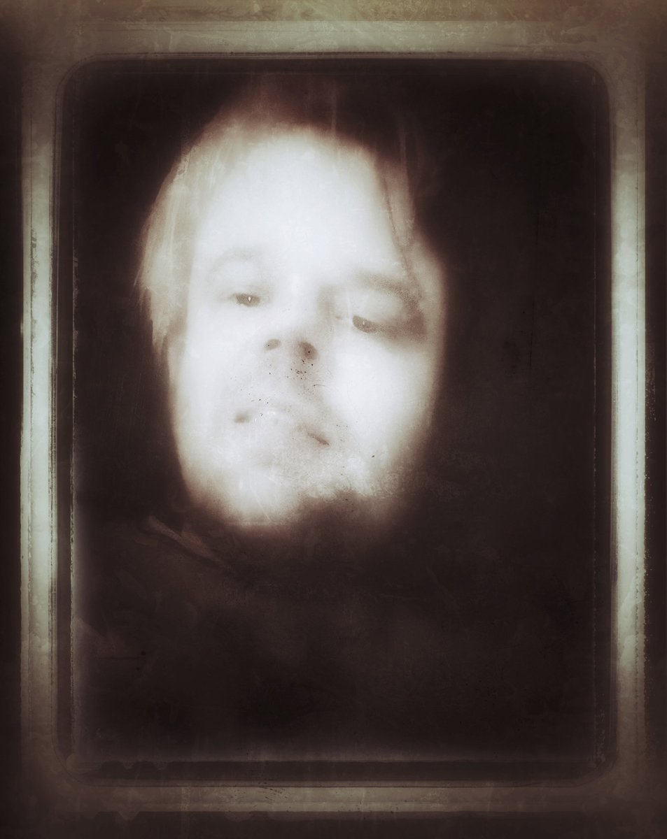 In_Minde_L0V3's tweet photo. #photoedit, #manipulated, #me, #inminde, #minde, #in.
Made 28.03.2020.
Finished at 21;31..
Mvh, THOMAS 'in mind'e' WEDEL...
NORWAY https://t.co/0WDJaBqfrS