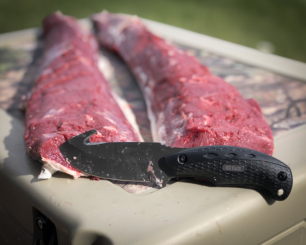 TCArmsCo's tweet photo. What’s for dinner tonight?
#tcarms #fieldtofork #gamemeat #whoshungry #hunting #hunters #fieldtofreezer @victoryoutdoors @oldtimer_knives https://t.co/pg7wLvHIzm