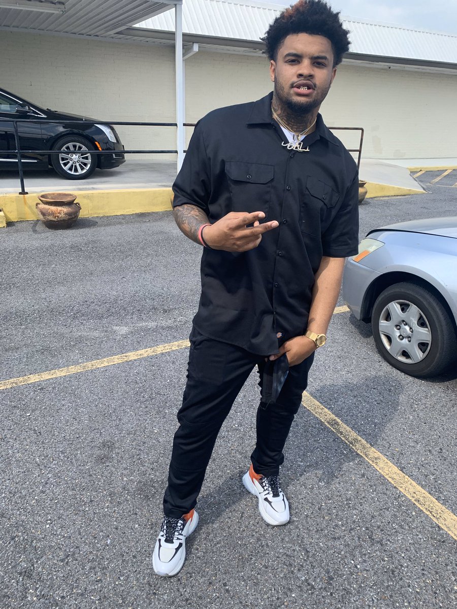 PluggedInCali4's tweet photo. RIP BackEndBaby #FlexLikeTee 💔🙏🏽 https://t.co/nsX3iqRFGB