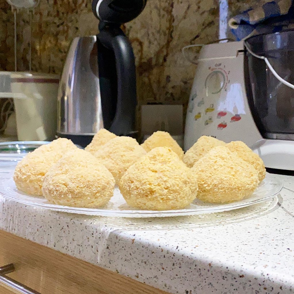 _FoodAddicted's tweet image. 🧡 Arancini 🧡
.
.
.
. 
#foodaddicted #saturday #food #foodie #instafood #cibo #arancini #cucinaitaliana  #italianfood #sicily #mother #healthyfood #homemade #sicilia #foodblogger #foodblog #foodporn #chef #cheftalks #chefoninstagram #italy #italianfood #italian #iorestoacasa